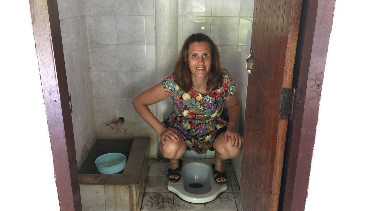 Казахские Девушки В Туалет Порно